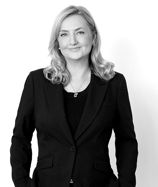 Natalie-Keast-Handler-Member-Portrait